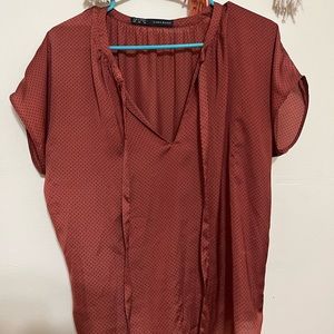 Polka dot dolman short sleeve blouse